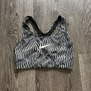 Nike Dynamic Black and White Sports Bra